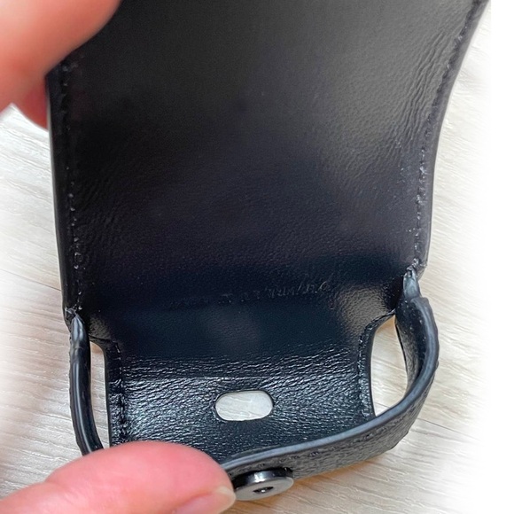 Coach Earbuds Case for the AirPods® Pro Signature Coated Canvas charcoal - Picture 5 of 9